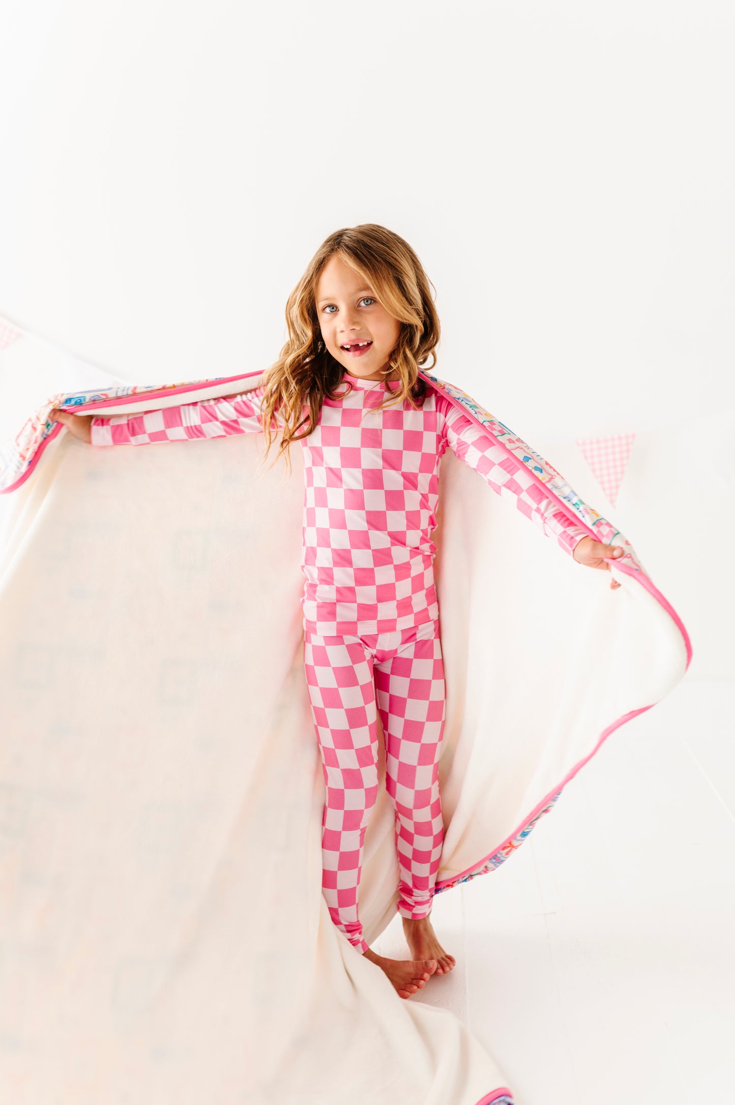 Gilly Goose Plush Blanket
