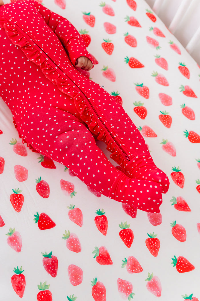Sweet Strawberry Crib Sheet