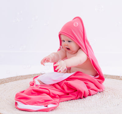 strawberry ribbed hooded bath towel- TODDLER