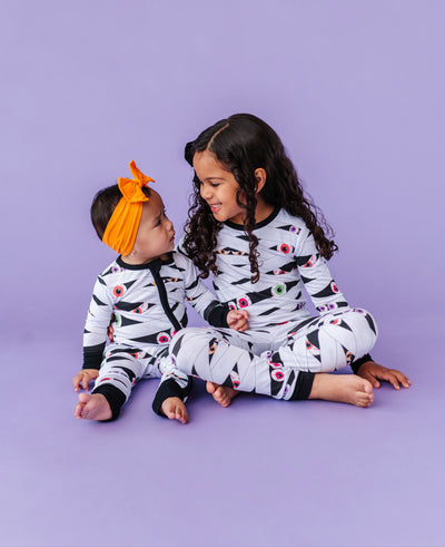 Bates Glow-In-The-Dark 2-Piece Pajamas