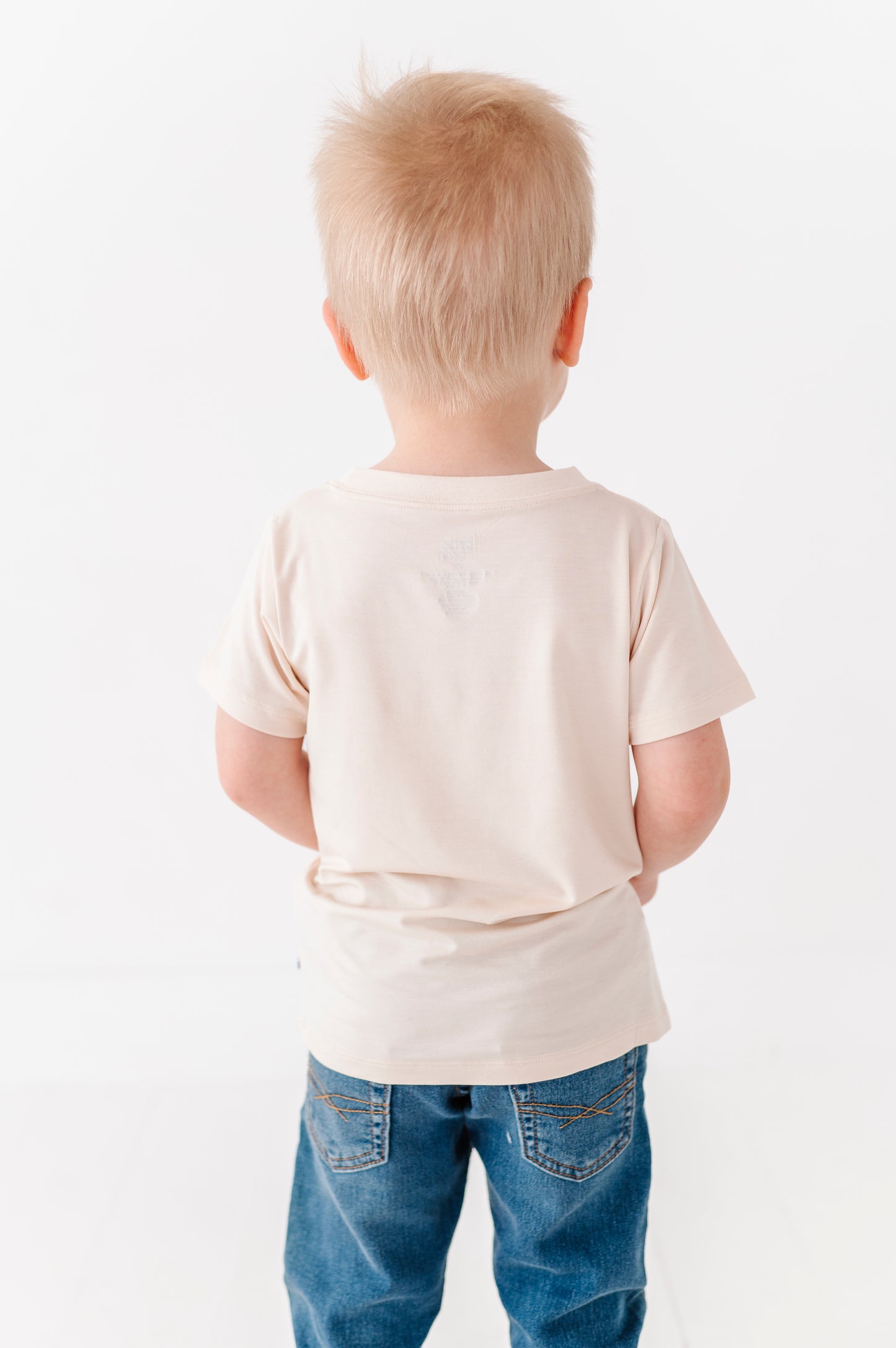 Soft kids t-shirt with teddy bear heart sweater design