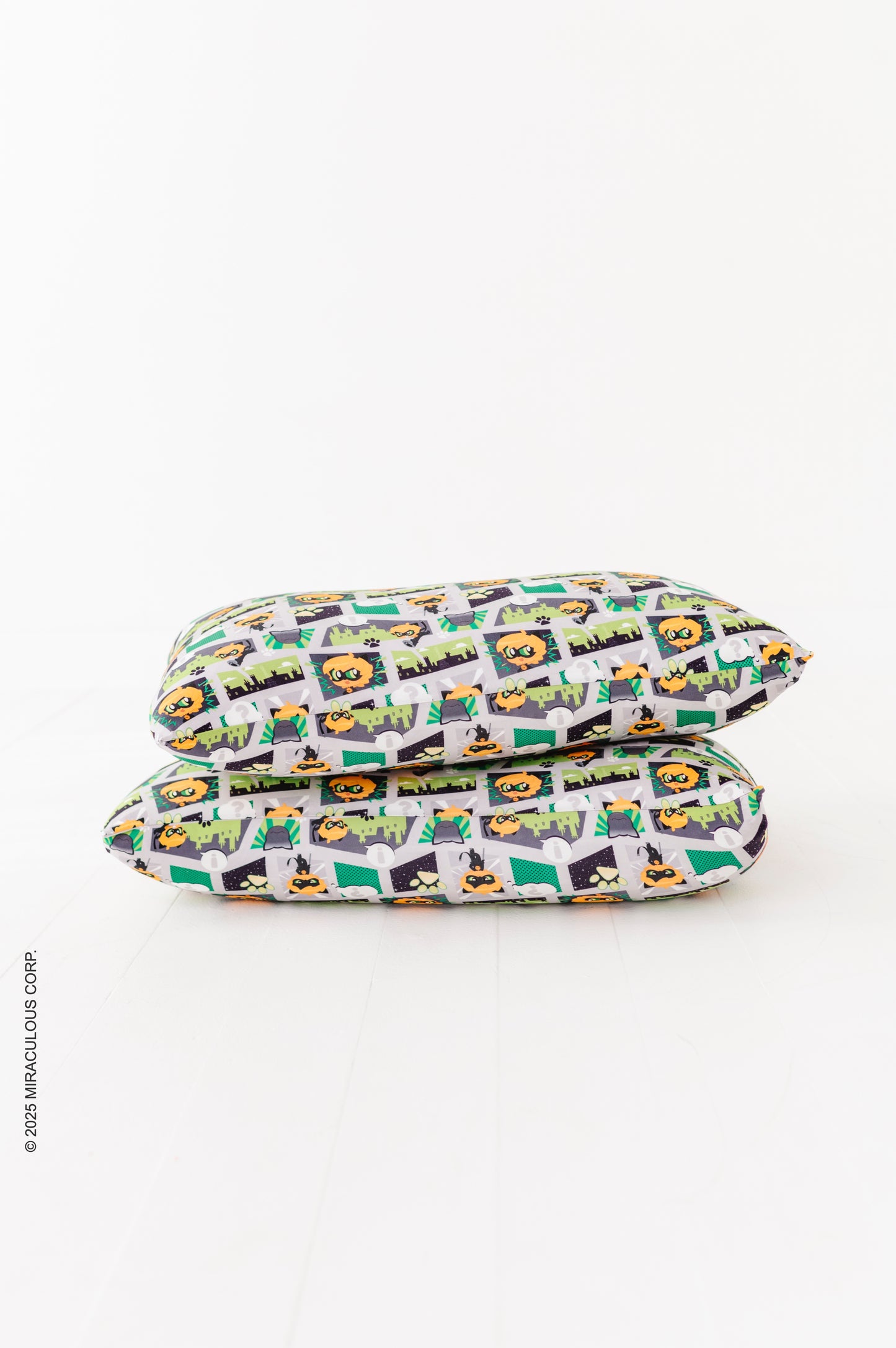 Miraculous™ Chibi Zipper Pillowcase Set: Cat Noir