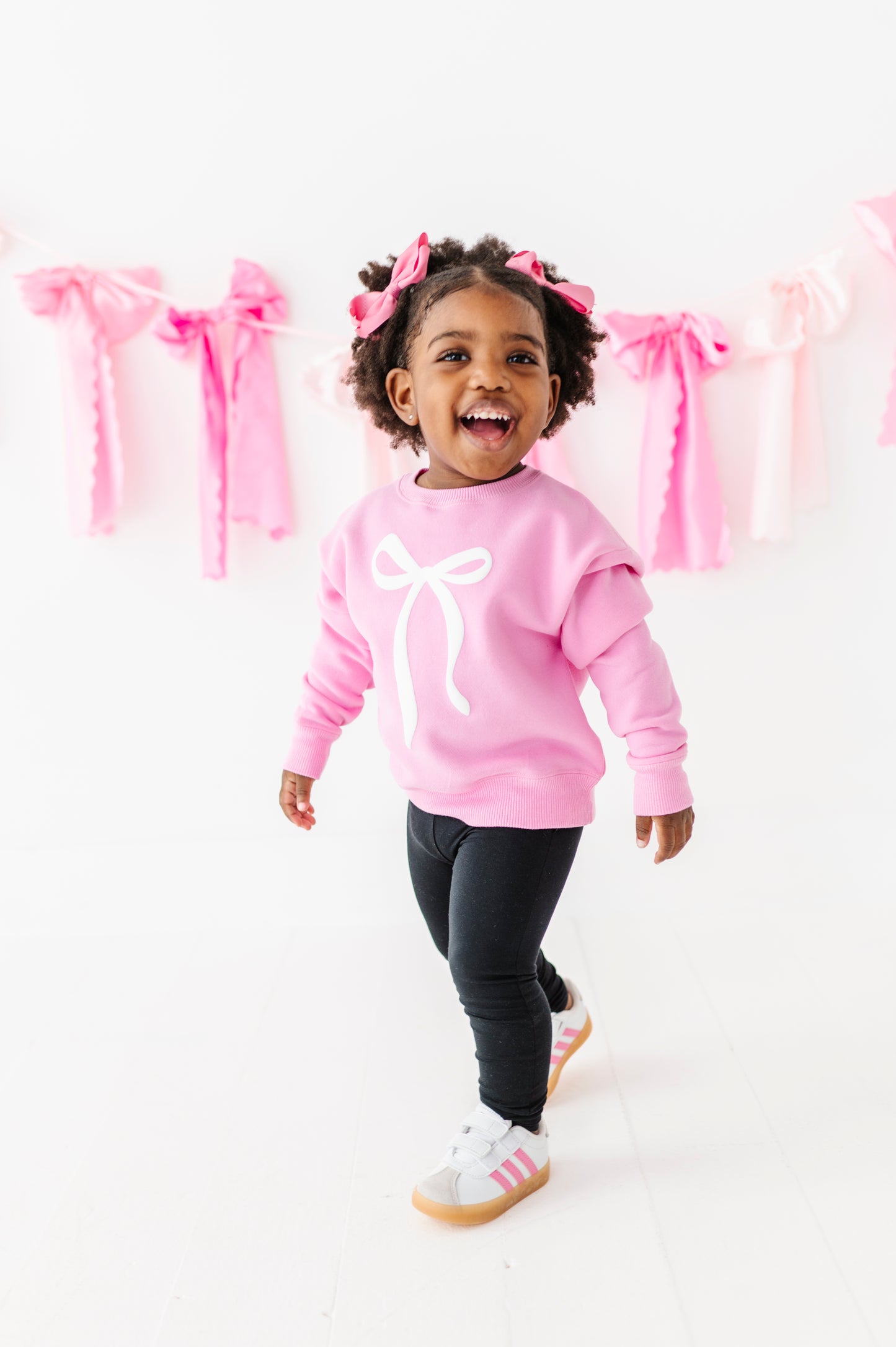 Kid-friendly black leggings made from soft bamboo fabric