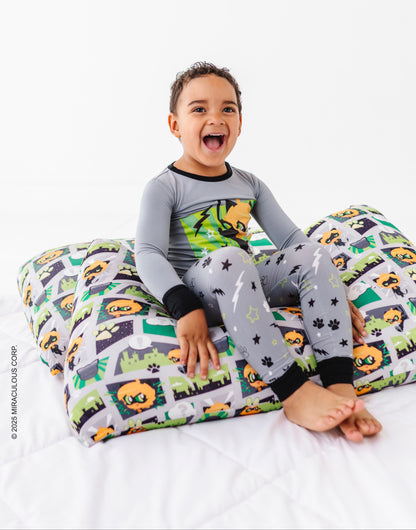 Miraculous™ Chibi Zipper Pillowcase Set: Cat Noir