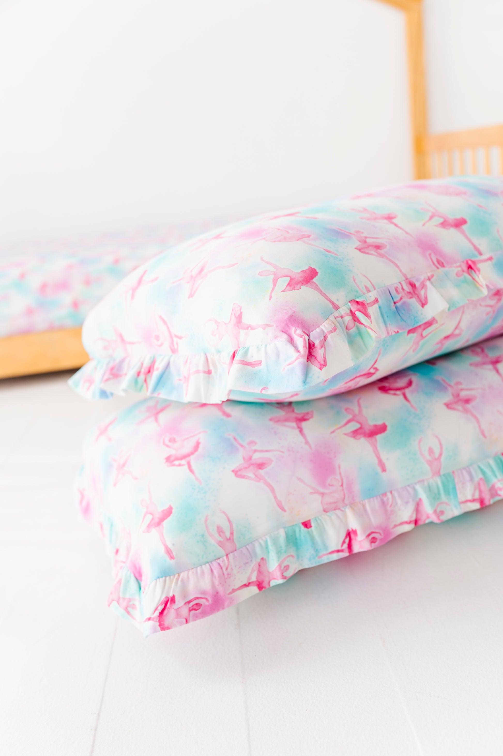 Set of two bamboo pillowcases featuring watercolor ballerinas 