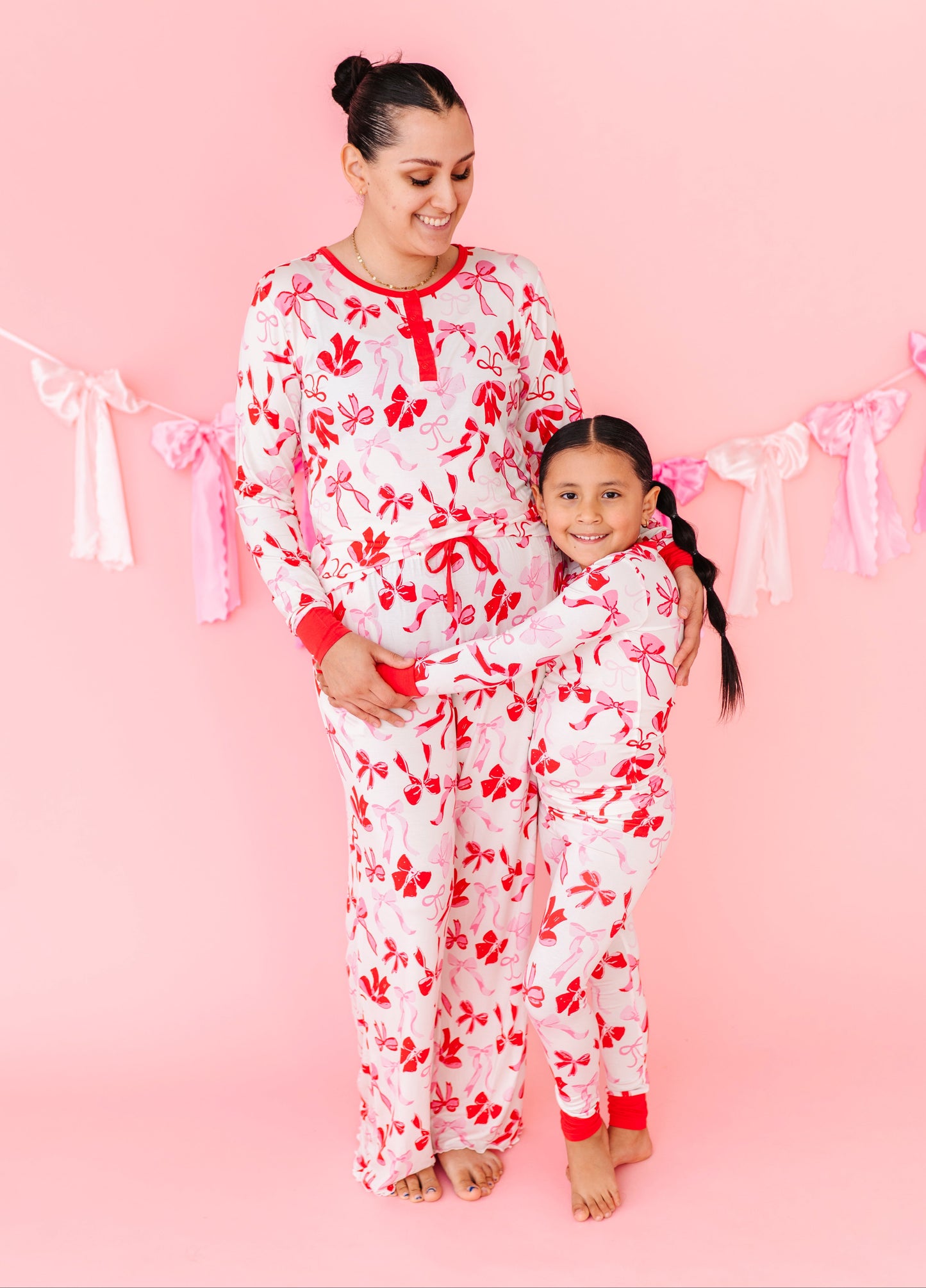 Women’s bamboo pajama pants with elastic waistband and bow print