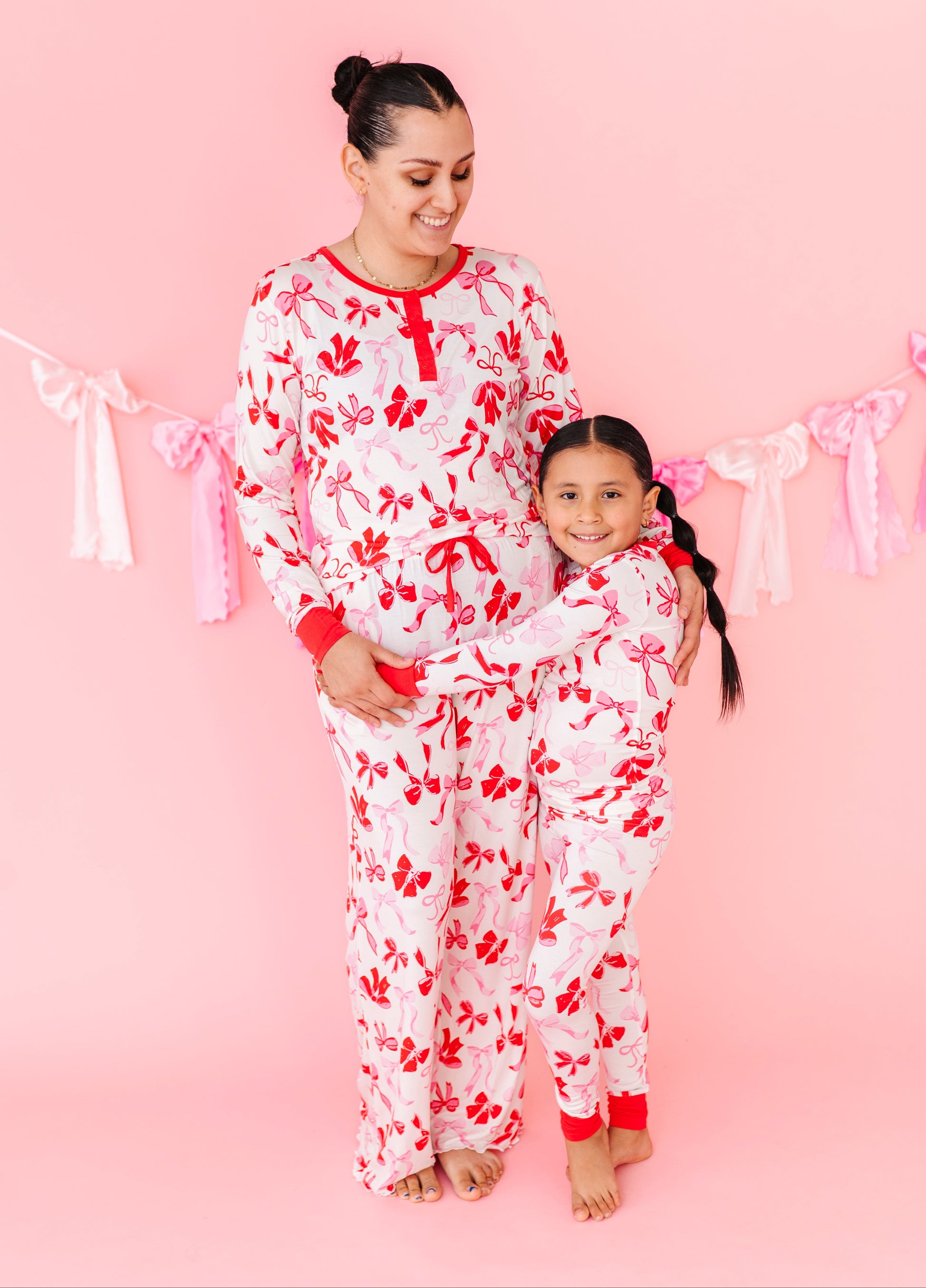 Women’s bamboo pajama pants with elastic waistband and bow print