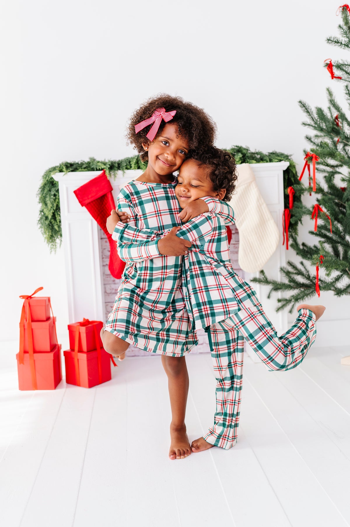 Classic Christmas Plaid Bamboo Set