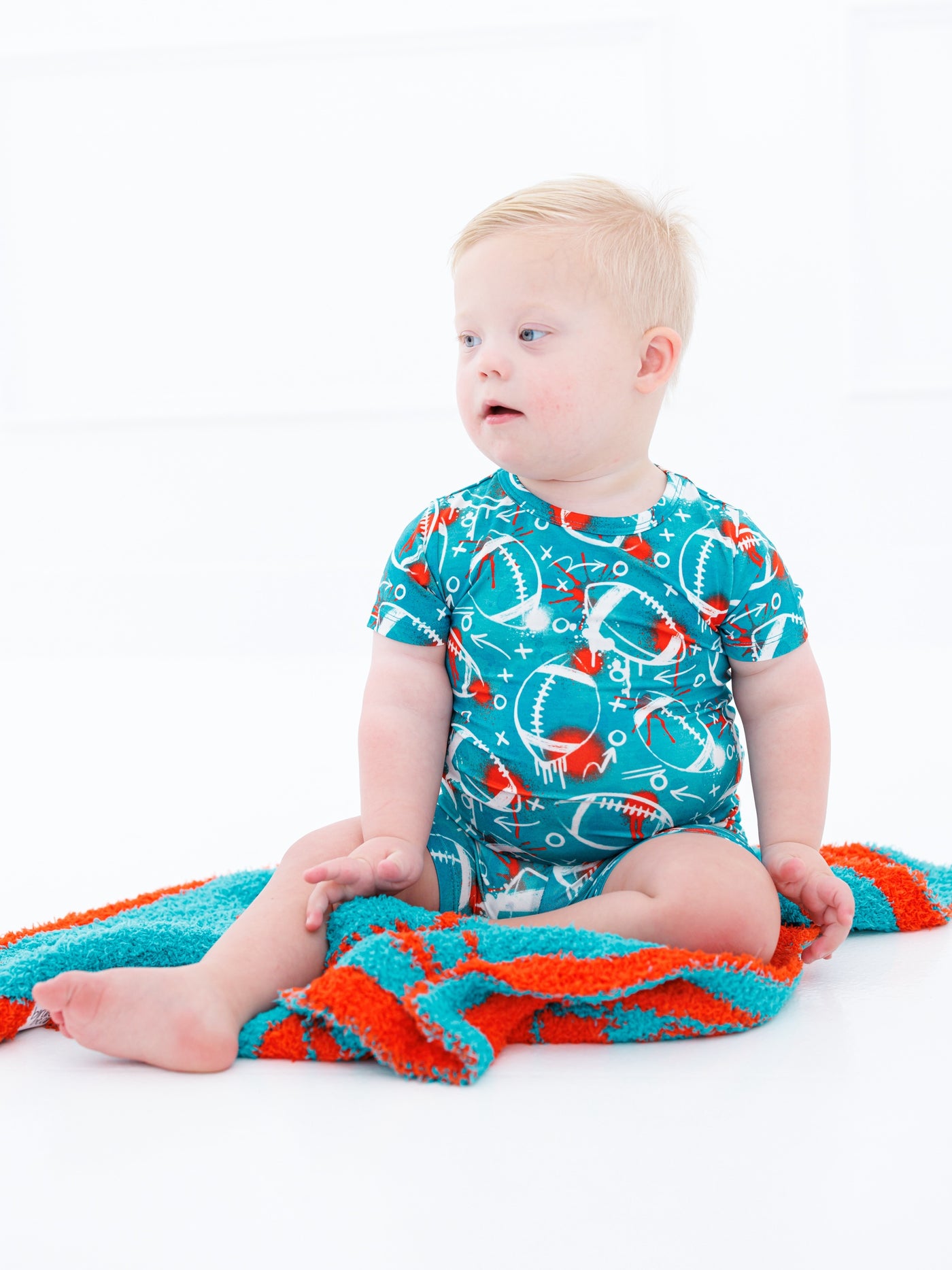 graffiti football 2-piece pajamas: AQUA AND ORANGE