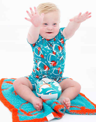 graffiti football 2-piece pajamas: AQUA AND ORANGE