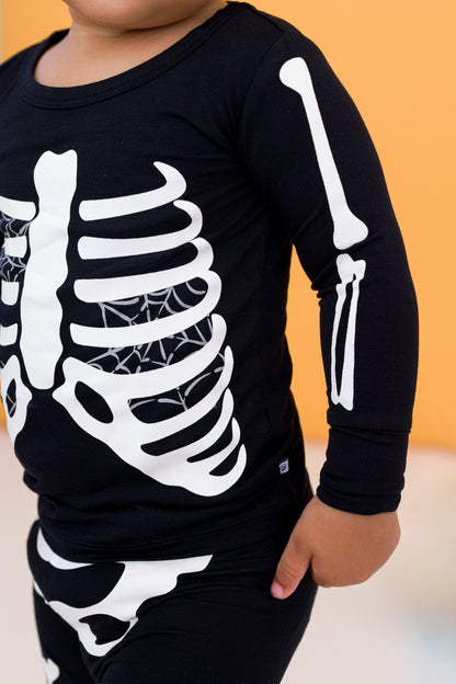 Bones Glow-In-The-Dark 2-Piece Pajamas : GREY WEBS