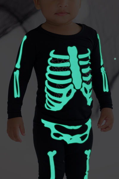 Bones Glow-In-The-Dark 2-Piece Pajamas : GREY WEBS