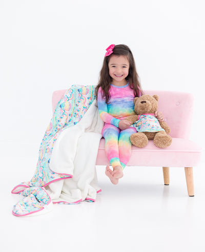 Priscilla Plush Birdie Blanket: TODDLER