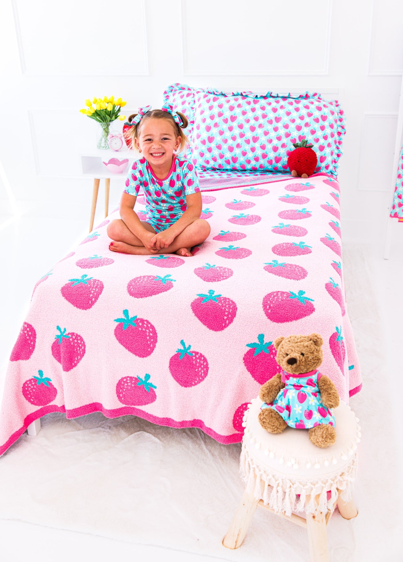 strawberry microfiber birdie blanket- THROW