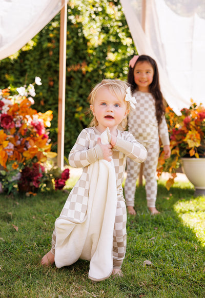 Oat Check Plush Birdie Blanket- STROLLER