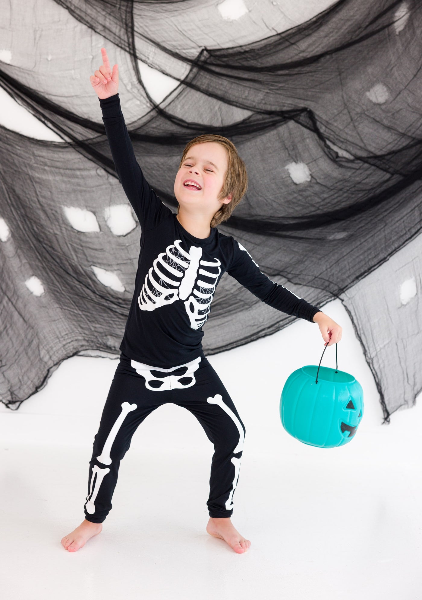 Bones Glow-In-The-Dark 2-Piece Pajamas : GREY WEBS