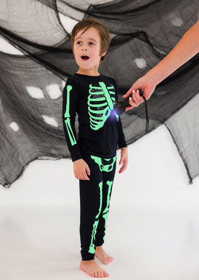 Bones Glow-In-The-Dark 2-Piece Pajamas : GREY WEBS