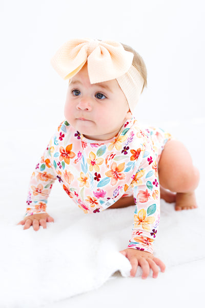 pearl and moss bandana bib set