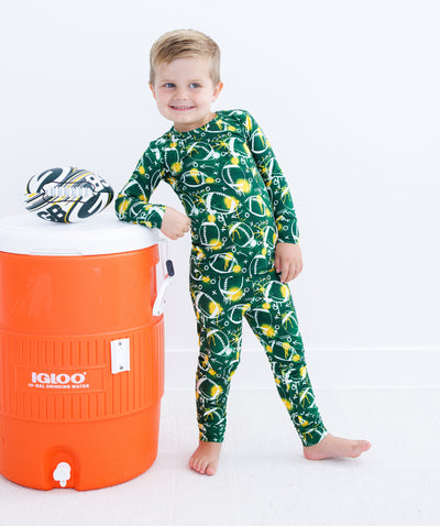 graffiti football 2-piece pajamas: GREEN AND YELLOW/GOLD