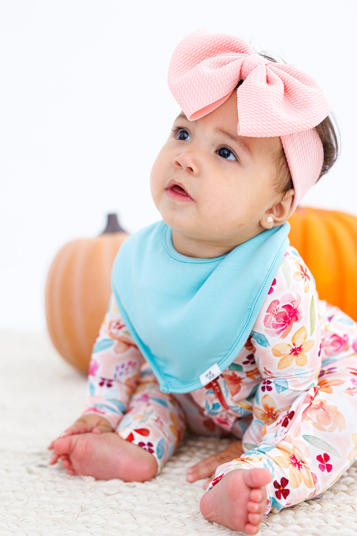 pearl and moss bandana bib set