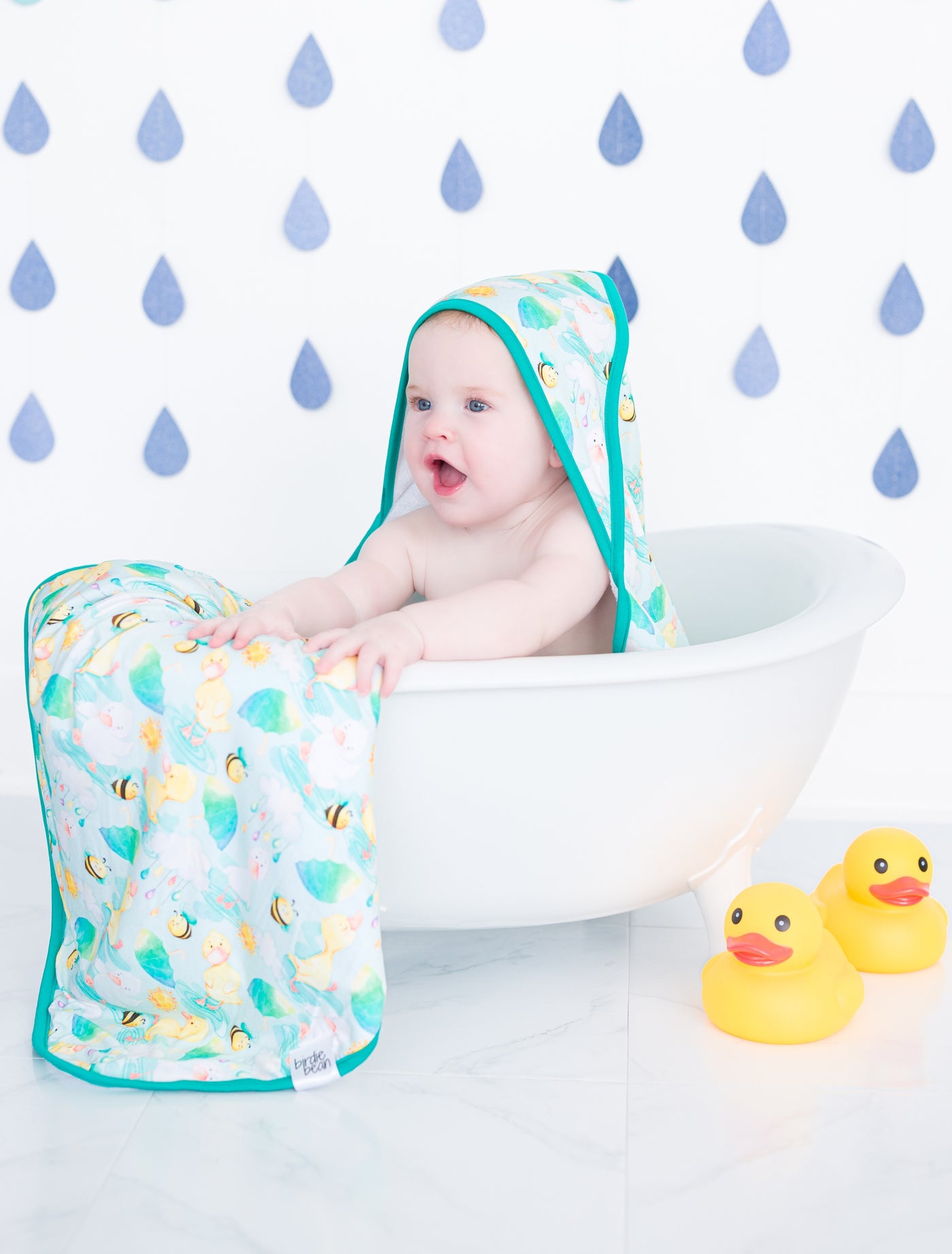 Waddles Hooded Bath Towel: TODDLER