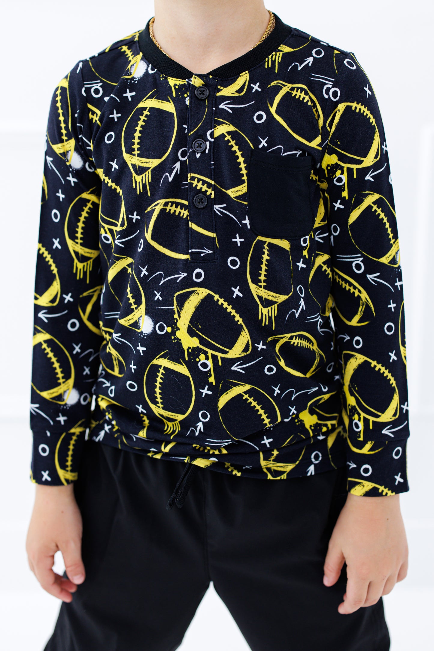 Graffiti Football Henley T-Shirt : BLACK AND YELLOW/GOLD