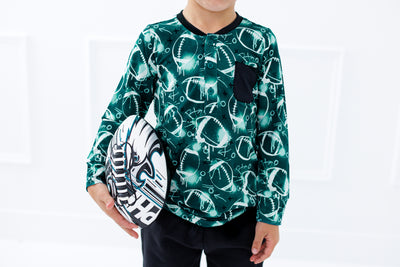 graffiti football henley t- shirt : GREEN AND WHITE/SILVER