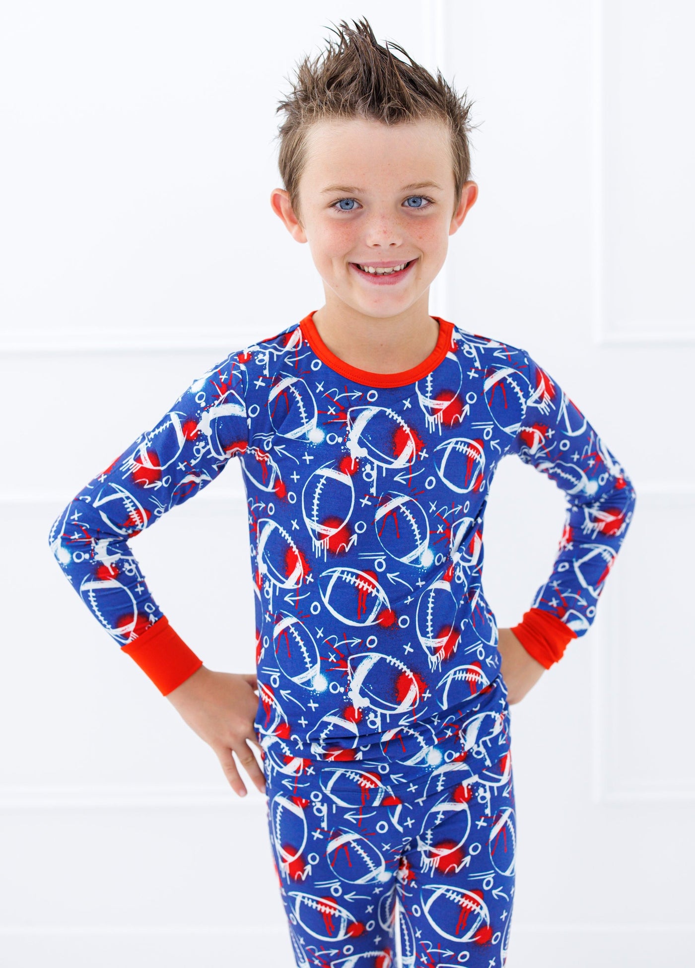 graffiti football 2-piece pajamas: BLUE AND RED