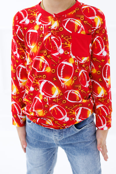 graffiti football henley t- shirt : RED AND YELLOW/GOLD