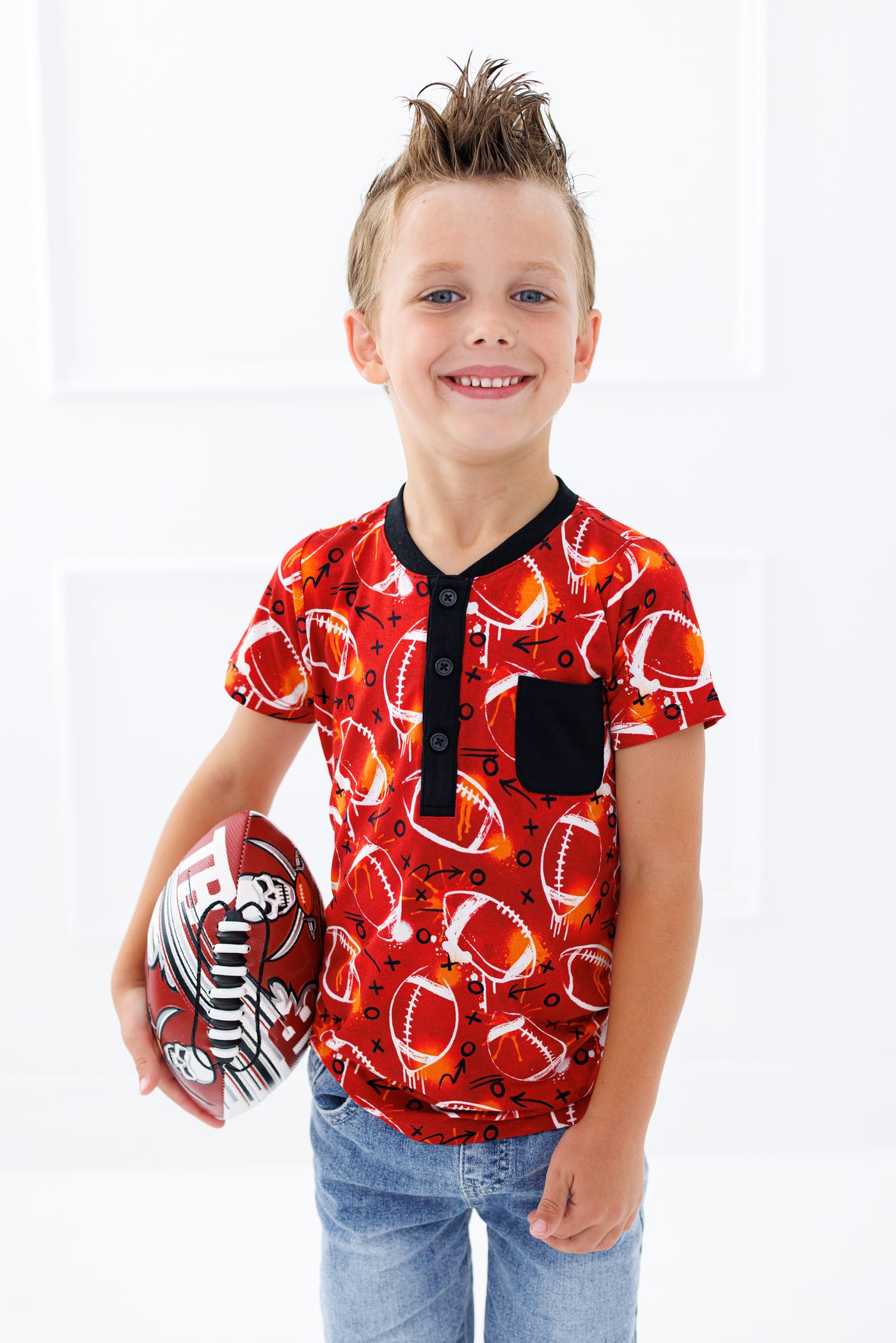 graffiti football henley t- shirt : RED AND ORANGE