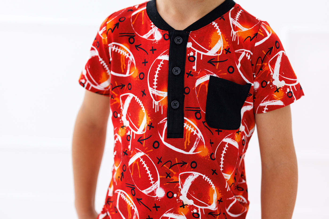 graffiti football henley t- shirt : RED AND ORANGE