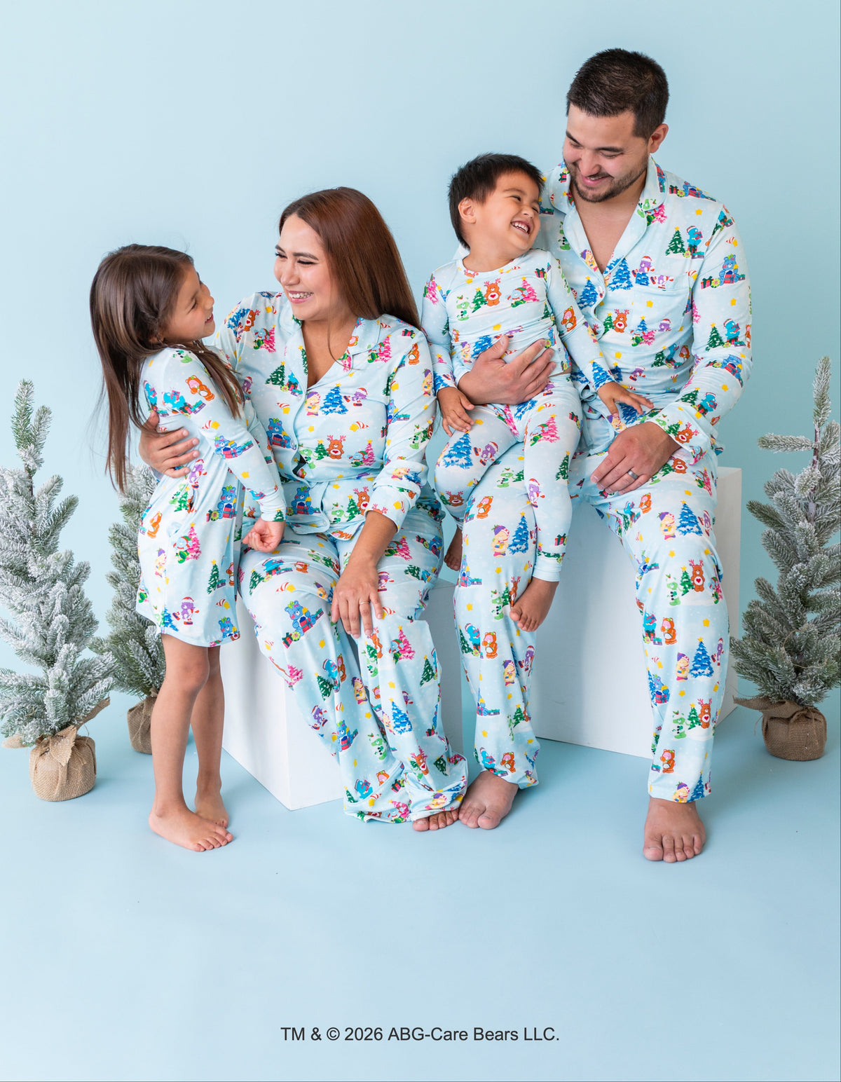 Care Bears™ Holiday Cheer Women's Lounge Set