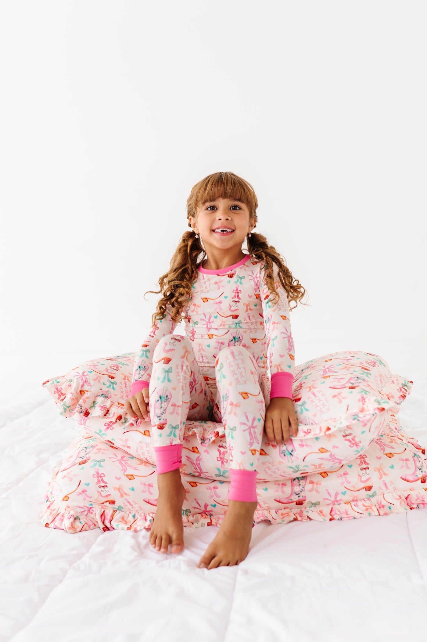 Dolly Ruffle Zipper Pillowcase Set