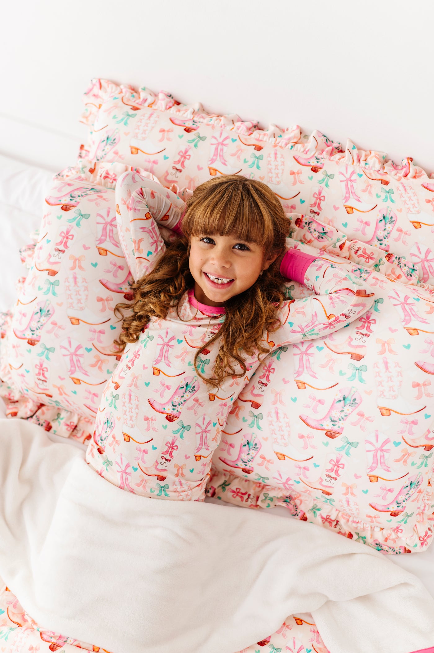 Dolly Ruffle Zipper Pillowcase Set