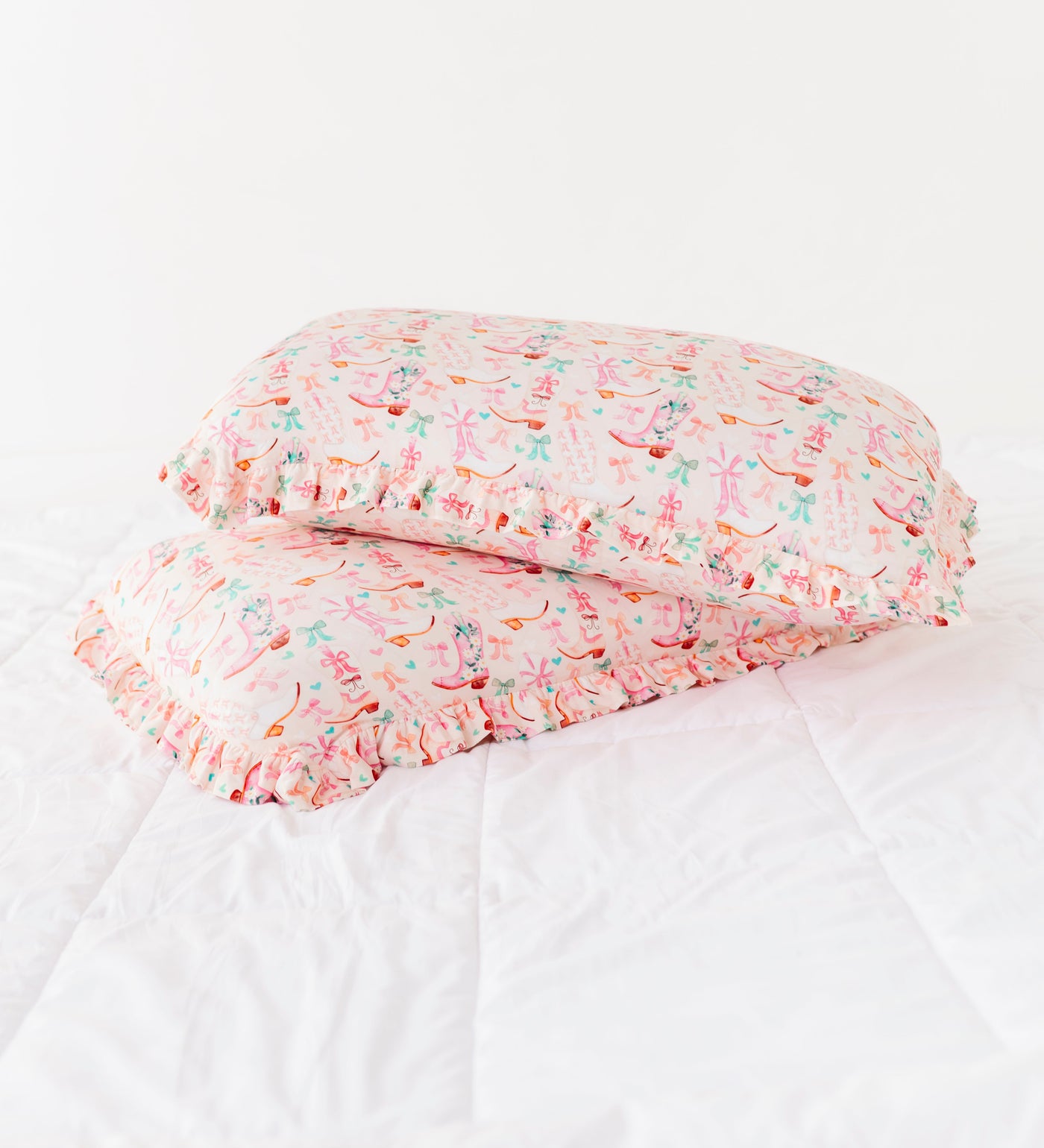 Dolly Ruffle Zipper Pillowcase Set