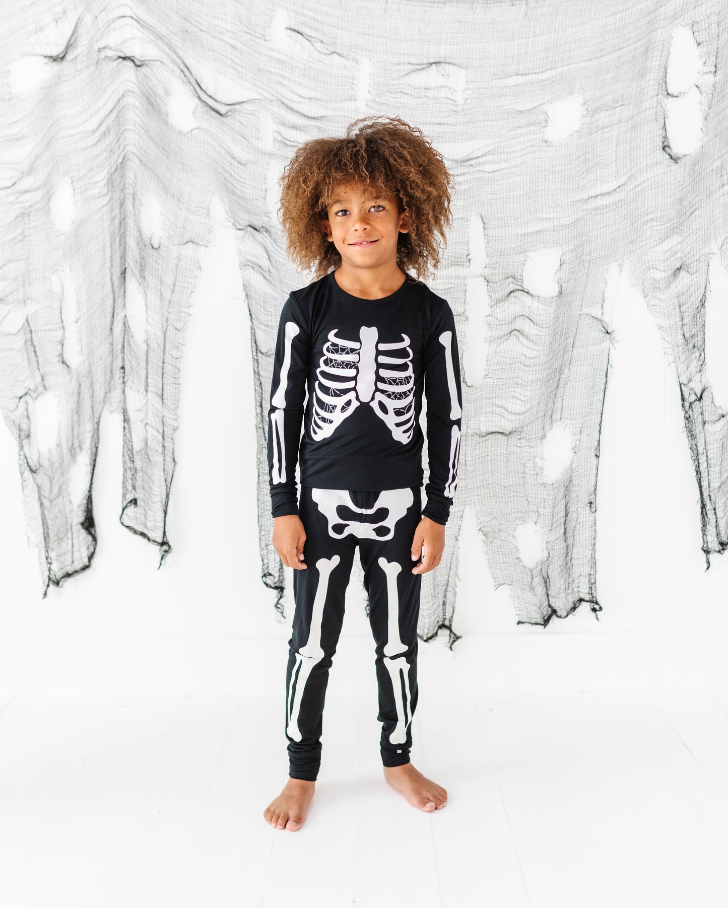 Bones Glow-In-The-Dark 2-Piece Pajamas : GREY WEBS