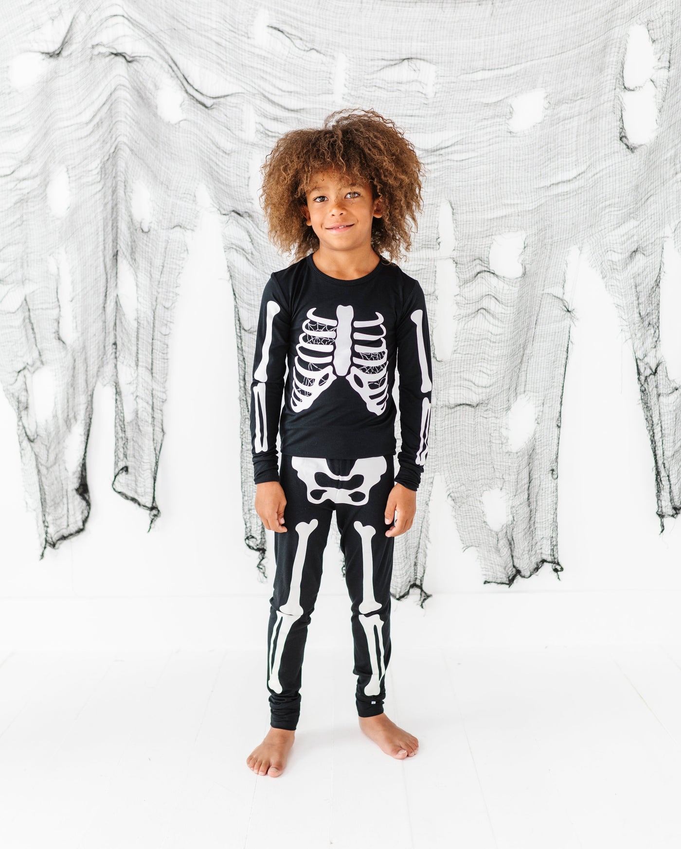 Bones Glow-In-The-Dark 2-Piece Pajamas : GREY WEBS