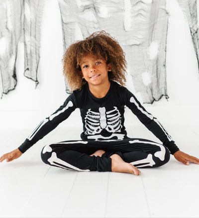 Bones Glow-In-The-Dark 2-Piece Pajamas : GREY WEBS