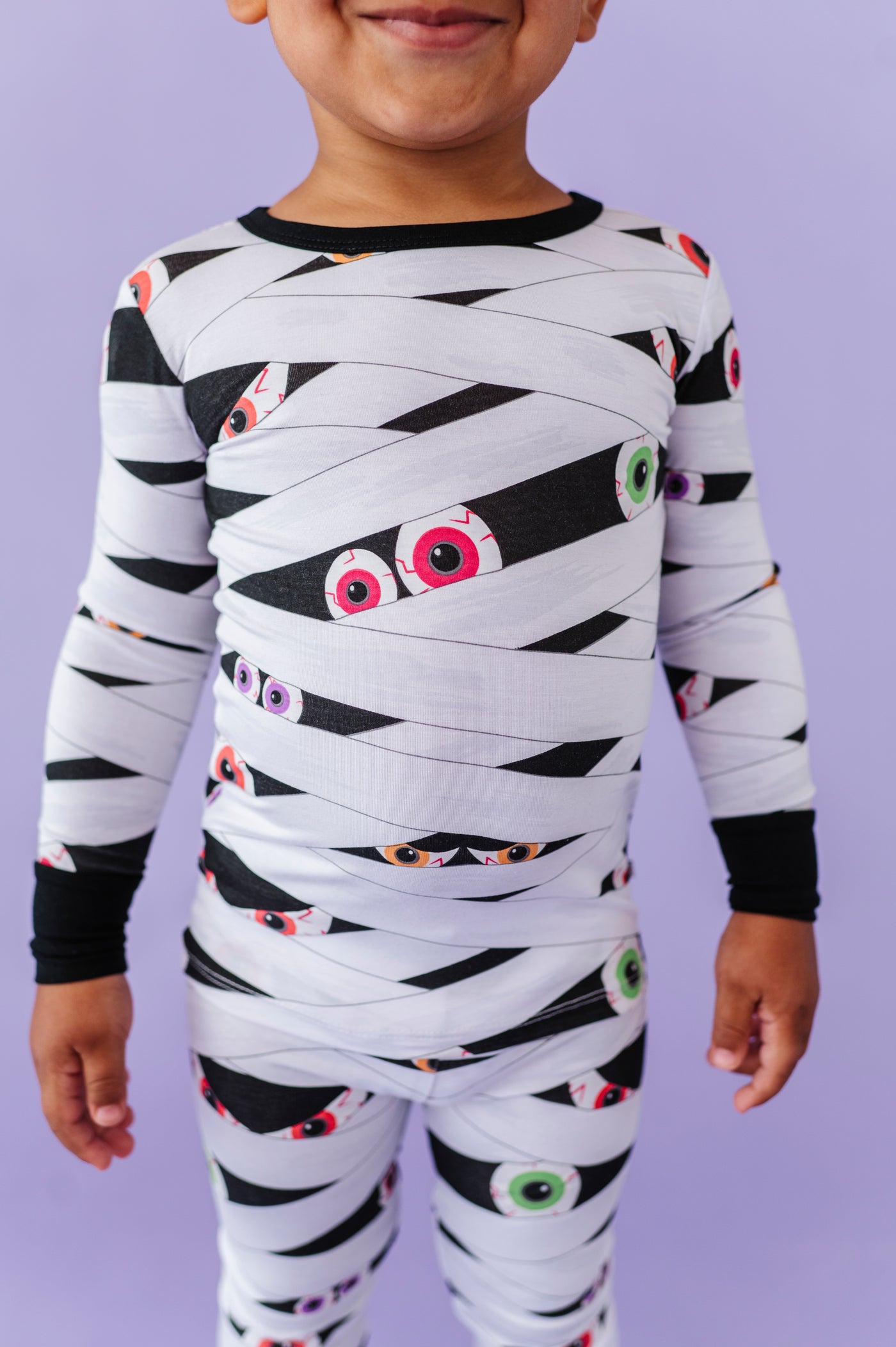 Bates Glow-In-The-Dark 2-Piece Pajamas