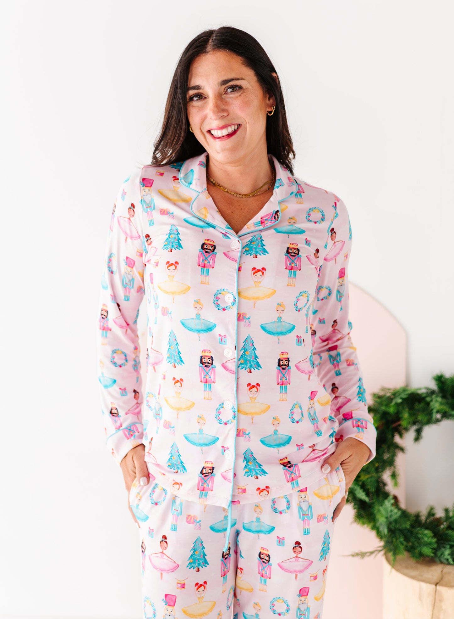 Women’s holiday lounge set made from bamboo viscose with button-up top