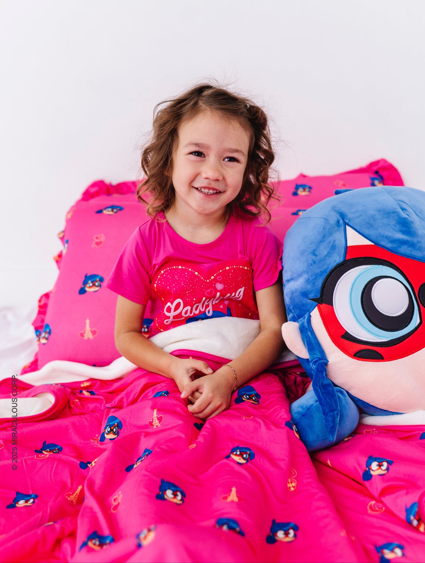 Miraculous™ Chibi Zipper Pillowcase Set: Ladybug - SHIPS WITHIN 2 WEEKS