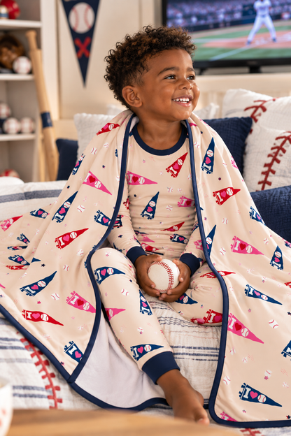 I Love Baseball Plush Blanket  : SHIPS IN DECEMBER