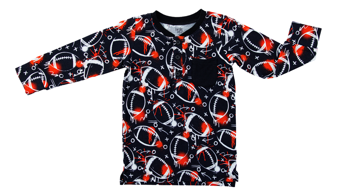 graffiti football henley t- shirt : BLACK AND ORANGE