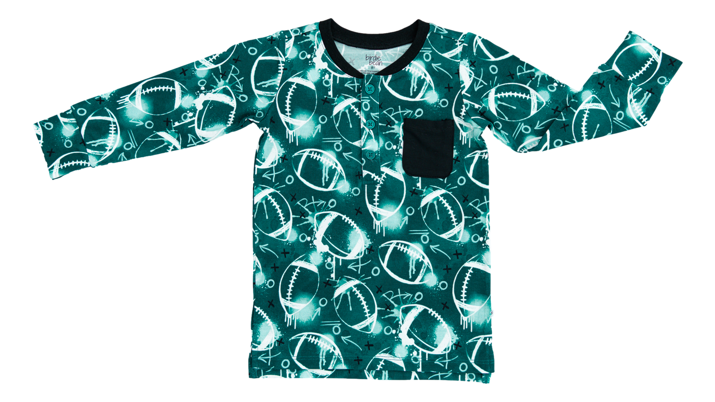 graffiti football henley t- shirt : GREEN AND WHITE/SILVER