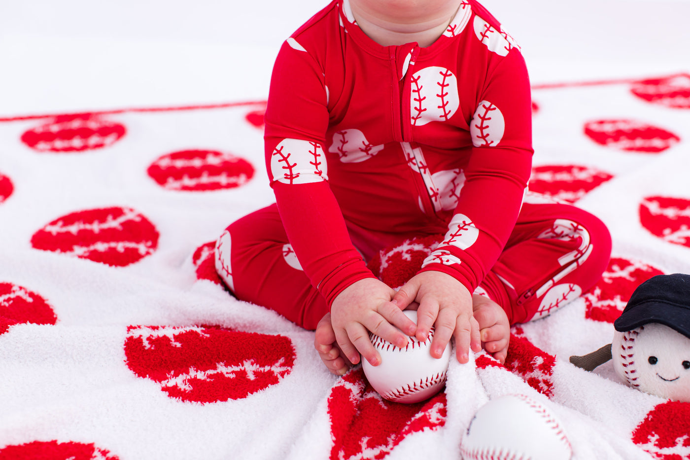 baseball plush blanket- RED/TODDLER