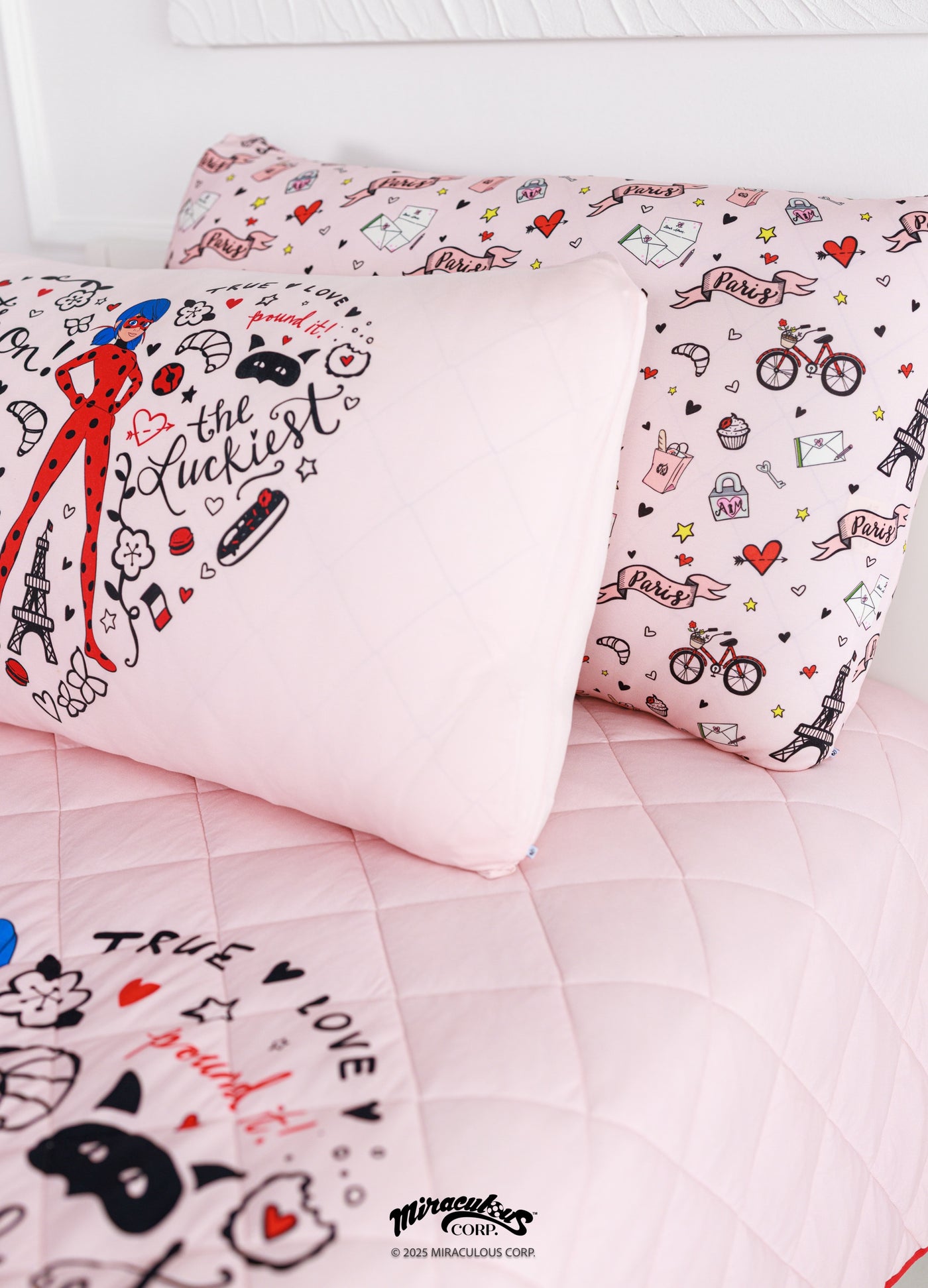 Miraculous Ladybug™ Zipper Pillowcase Set